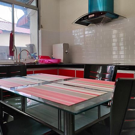 Sufiza Residence Kangar Buitenkant foto